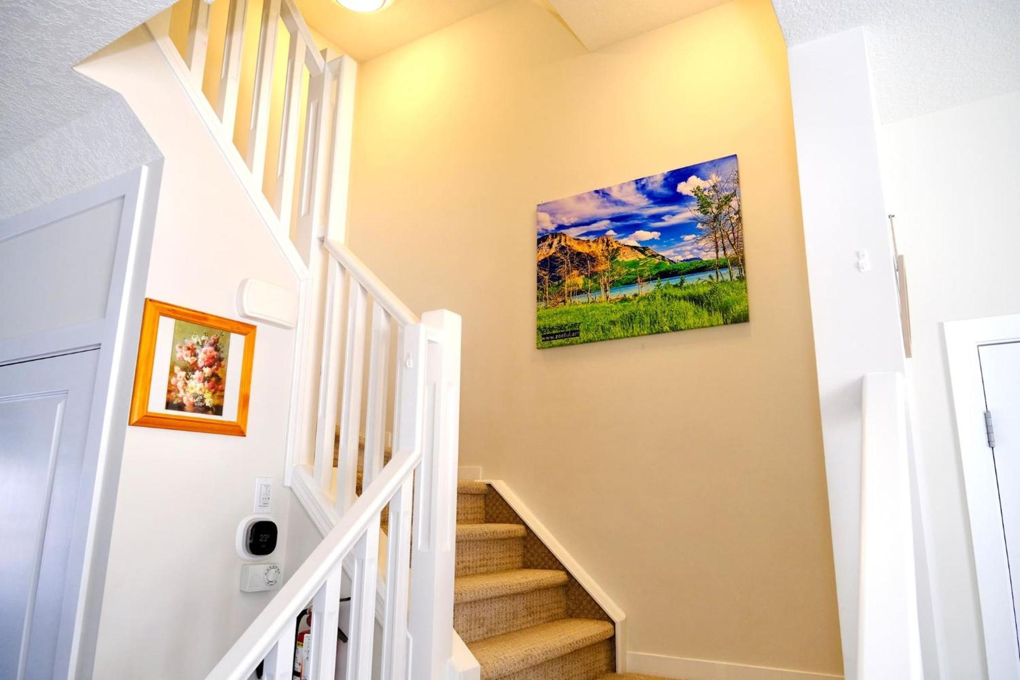 Mahogany Loft Retreat - 3 Story Holiday home